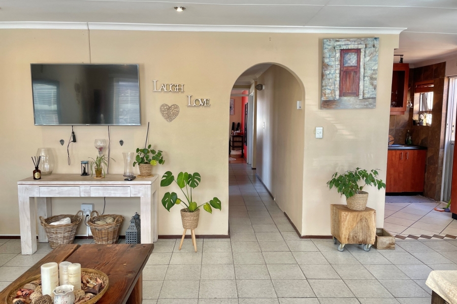 4 Bedroom Property for Sale in Strandfontein Western Cape